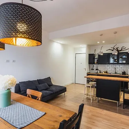 Metroetna Apartment